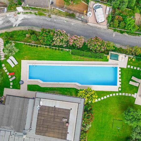 Piscina Panoramica - La Casa Volante Villa Soiano Del Lago Eksteriør billede