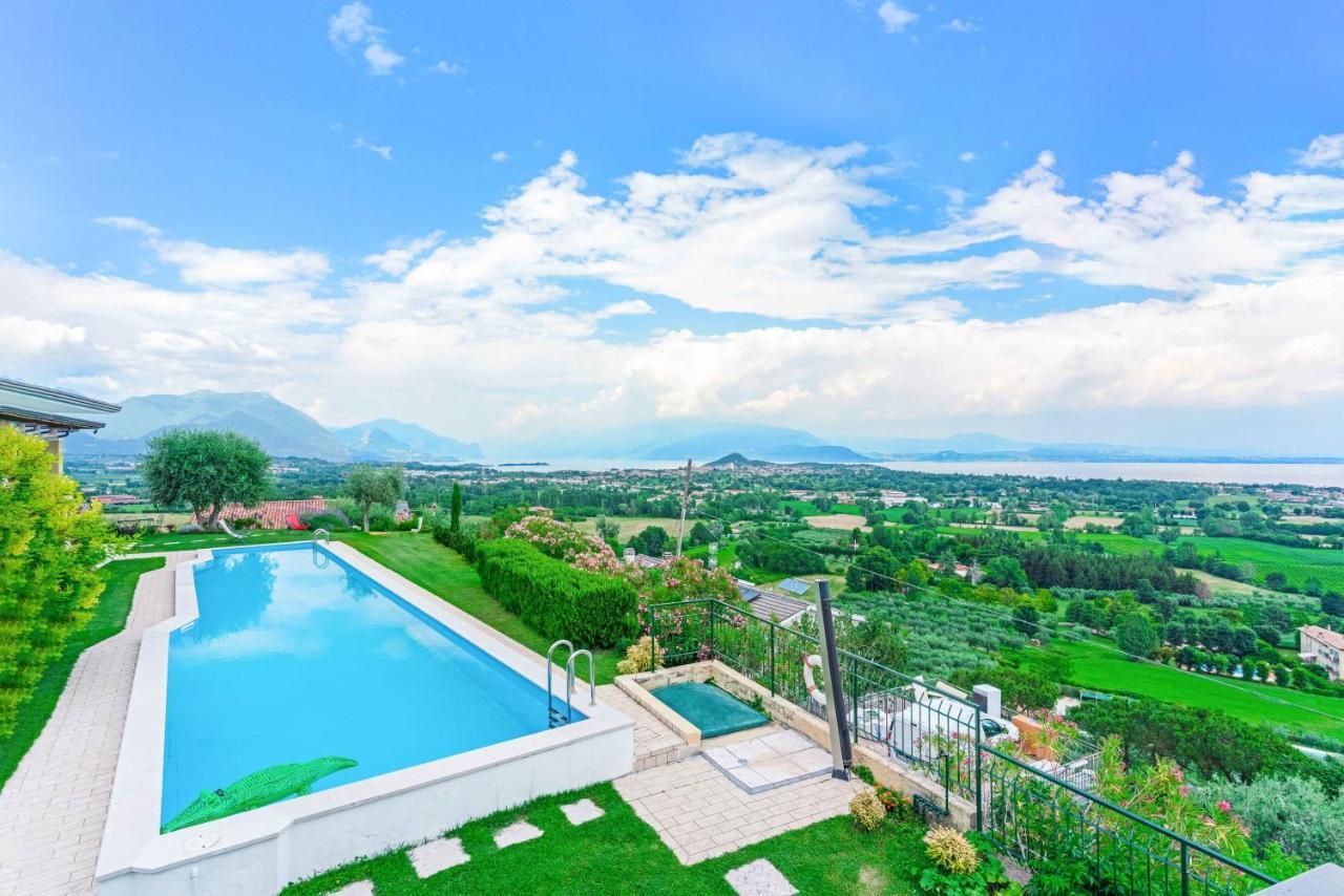 Piscina Panoramica - La Casa Volante Villa Soiano Del Lago Eksteriør billede