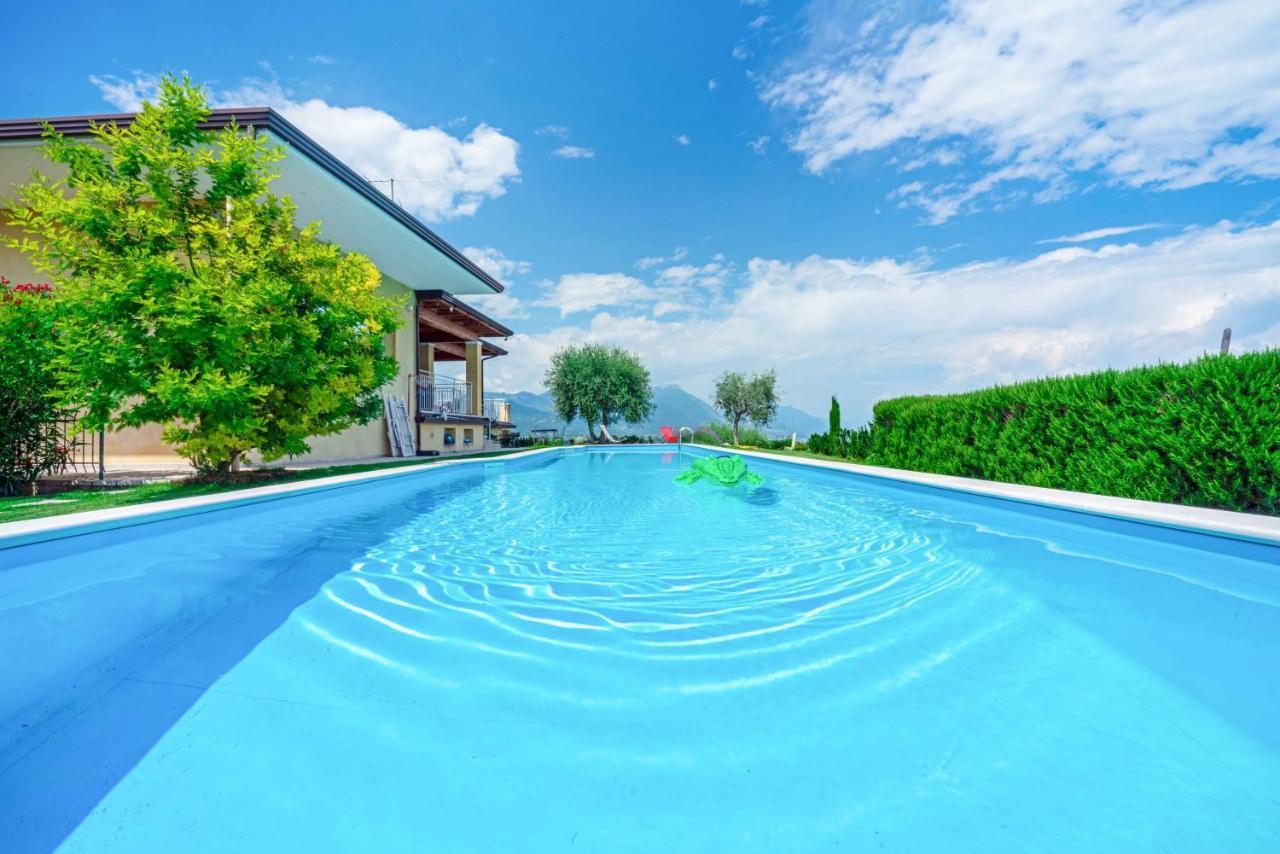 Piscina Panoramica - La Casa Volante Villa Soiano Del Lago Eksteriør billede