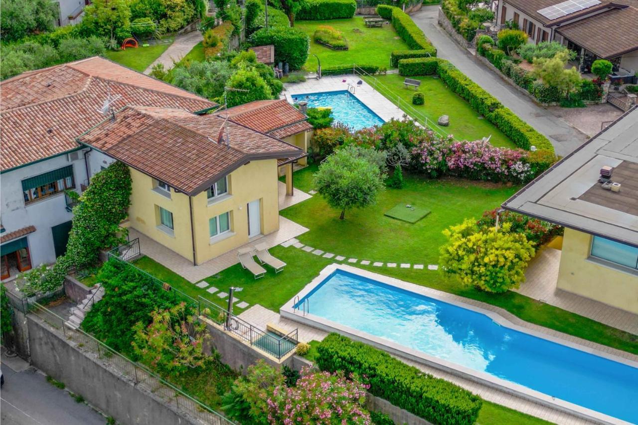 Piscina Panoramica - La Casa Volante Villa Soiano Del Lago Eksteriør billede